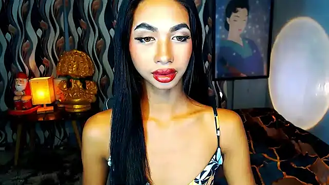 Snapshot of PrettyLatiina chatting on February 5, 2025, 5:42 pm PrettyLatiina online show from February 5, 2025, 5:42 pm