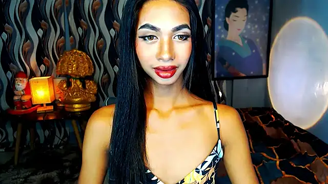 Snapshot of PrettyLatiina chatting on January 20, 2025, 6:32 pm PrettyLatiina online show from January 20, 2025, 6:32 pm