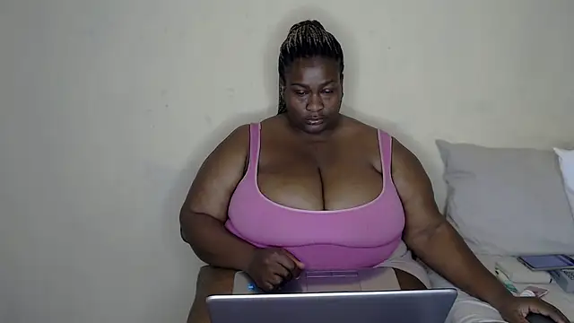 Snapshot of bustytitsxxx chatting on July 20, 2026, 7:38 am bustytitsxxx online show from July 20, 2026, 7:38 am