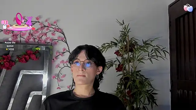 Snapshot of Black_Rose2 chatting on September 26, 2025, 12:12 pm Black Rose2 online show from September 26, 2025, 12:12 pm
