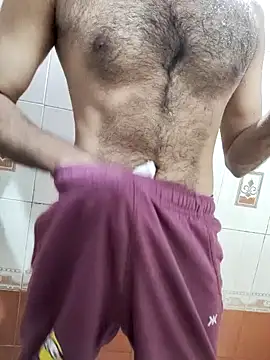 Snapshot of hairy_gun chatting on December 3, 2024, 2:11 pm hairy gun online show from December 3, 2024, 2:11 pm