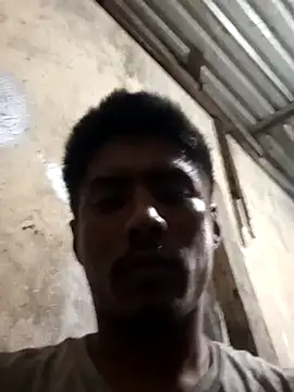 Snapshot of Aqua2312 chatting on April 4, 2026, 6:53 am Aqua2312 online show from April 4, 2026, 6:53 am