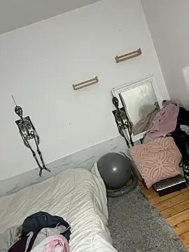 Goddess Nafeesha online show from December 15, 2025, 8:58 pm