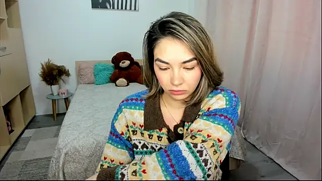 Alexa Dolly12 online show from April 17, 2026, 8:17 am