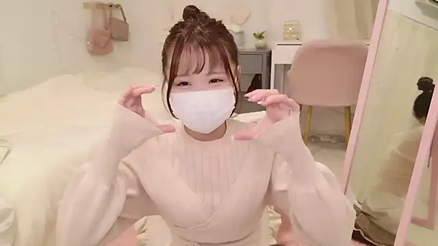 Sayuringo  online show from February 18, 2025, 11:11 am