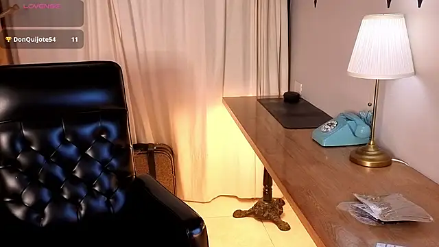 Alice milf  online show from January 8, 2026, 11:16 am