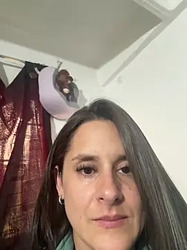 Alice milf  online show from April 3, 2026, 5:19 pm