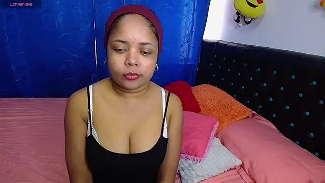 Snapshot of Melikasweetz chatting on April 26, 2026, 4:48 pm Melikasweetz online show from April 26, 2026, 4:48 pm
