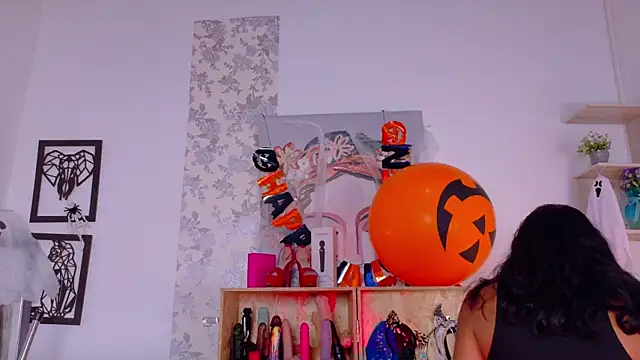 taty miller online show from November 1, 2025, 8:36 pm