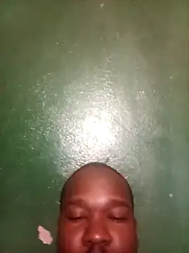 Snapshot of netswera147 chatting on December 23, 2025, 5:29 am netswera147 online show from December 23, 2025, 5:29 am