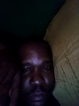 Snapshot of netswera147 chatting on December 20, 2025, 7:33 am netswera147 online show from December 20, 2025, 7:33 am