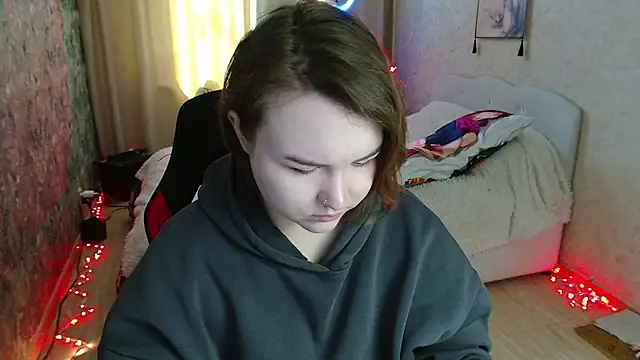 Snapshot of Jenny_Fox chatting on April 24, 2026, 4:47 am Jenny Fox online show from April 24, 2026, 4:47 am