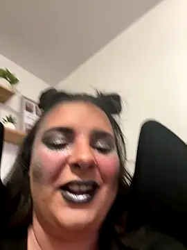 Snapshot of lairarose chatting on November 2, 2025, 2:27 am lairarose online show from November 2, 2025, 2:27 am