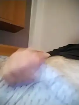 Snapshot of Grasul78 chatting on November 18, 2025, 3:59 pm Grasul78 online show from November 18, 2025, 3:59 pm