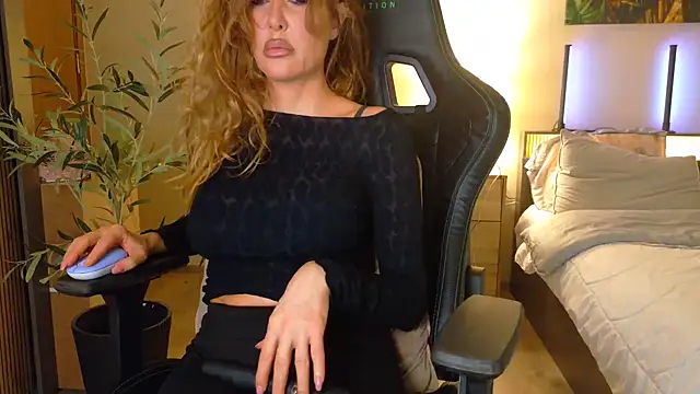 joycesilver online show from January 9, 2026, 2:29 am