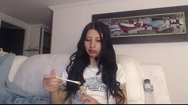Snapshot of Nicolette_ks_ chatting on September 23, 2025, 6:09 am Nicolette ks online show from September 23, 2025, 6:09 am