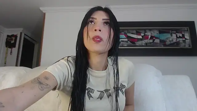 Snapshot of Nicolette_ks_ chatting on March 19, 2025, 5:08 am Nicolette ks online show from March 19, 2025, 5:08 am
