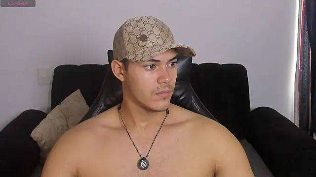 Snapshot of Iamdylan777 chatting on April 25, 2026, 1:36 pm Iamdylan777 online show from April 25, 2026, 1:36 pm