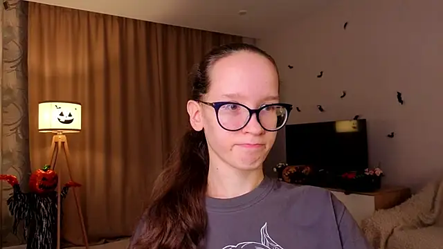 Snapshot of BettyBrowni chatting on November 5, 2025, 4:10 pm BettyBrowni online show from November 5, 2025, 4:10 pm