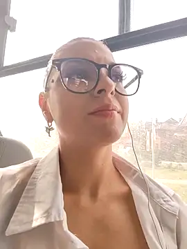 Snapshot of Unforgettable_ket chatting on September 14, 2025, 7:31 am Unforgettable ket online show from September 14, 2025, 7:31 am