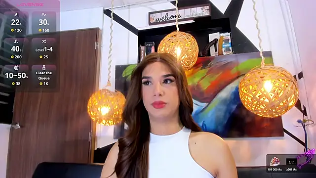 victoria aleia  online show from November 12, 2025, 10:57 pm