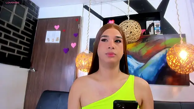 victoria aleia  online show from May 28, 2026, 9:54 pm