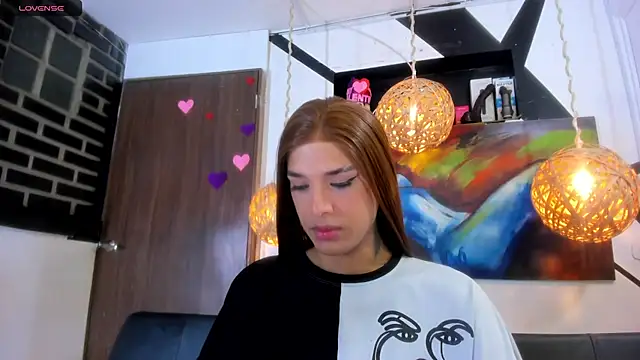 victoria aleia  online show from May 10, 2026, 1:20 am