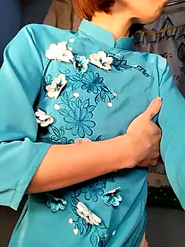 Snapshot of Kami_gaam chatting on February 4, 2025, 3:22 am Kami gaam online show from February 4, 2025, 3:22 am