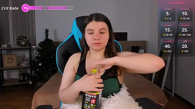 Snapshot of Viola__Shy chatting on December 22, 2025, 9:04 pm Viola Shy online show from December 22, 2025, 9:04 pm