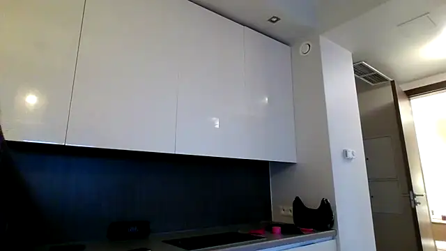 BARBIE 22888 online show from March 12, 2026, 4:00 pm