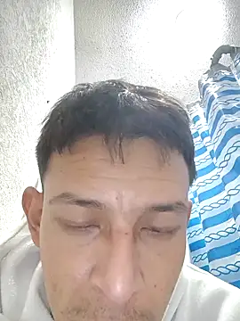 Snapshot of Leonul chatting on January 12, 2025, 5:13 am Leonul online show from January 12, 2025, 5:13 am