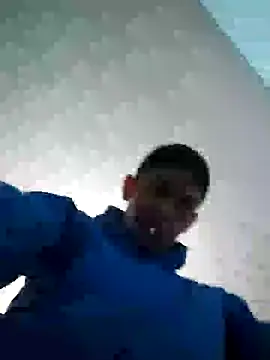 Snapshot of Leonul chatting on January 24, 2025, 10:43 am Leonul online show from January 24, 2025, 10:43 am