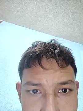 Snapshot of Leonul chatting on January 25, 2025, 2:04 am Leonul online show from January 25, 2025, 2:04 am