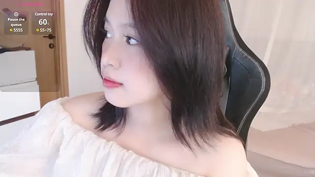 Lin SiYee online show from March 3, 2025, 7:13 am