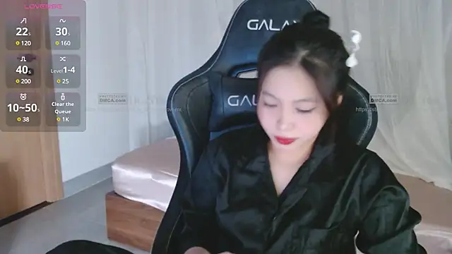 Lin SiYee online show from February 20, 2025, 2:35 pm