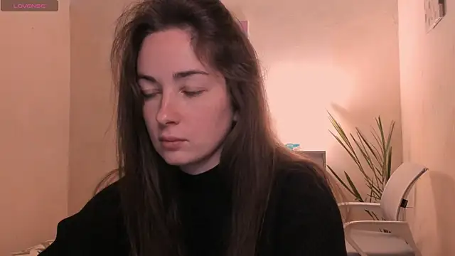 cClandesTina online show from November 9, 2025, 9:52 pm