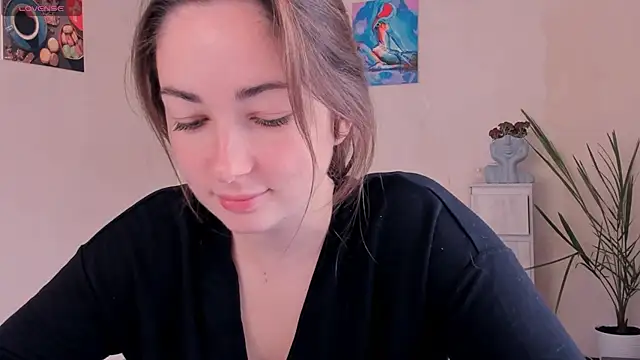 cClandesTina online show from October 26, 2025, 9:20 am