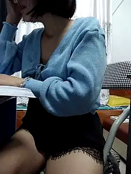 Haralushiaaa online show from December 2, 2025, 6:20 pm