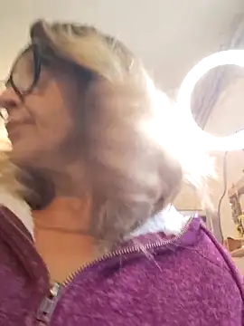 JasmineNoir2 online show from October 4, 2025, 9:22 am