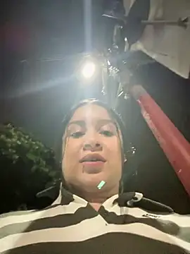 Pretty Isadora online show from March 17, 2025, 5:45 am