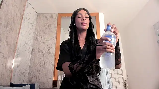 Snapshot of Vero_Lodge chatting on March 11, 2025, 12:39 pm Vero Lodge online show from March 11, 2025, 12:39 pm