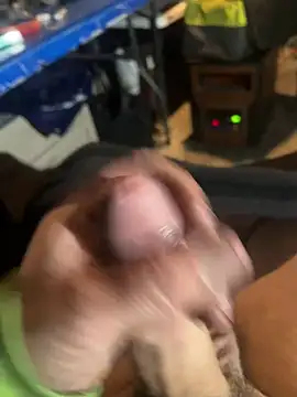 joeycbigcock online show from March 19, 2025, 3:52 am