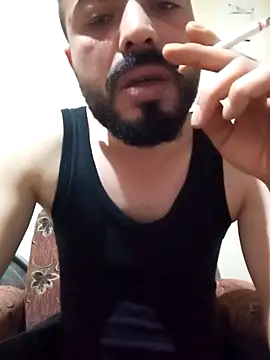 Snapshot of Kaan1607 chatting on November 21, 2025, 10:20 pm Kaan1607 online show from November 21, 2025, 10:20 pm