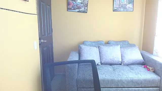 Snapshot of Kerly_Lopez chatting on January 20, 2025, 6:53 pm Kerly Lopez online show from January 20, 2025, 6:53 pm