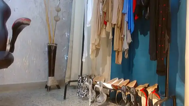 Samantabrown  online show from February 7, 2026, 11:18 am