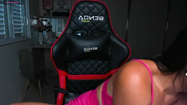 ivyy scott online show from February 26, 2026, 4:18 pm