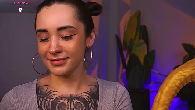 Snapshot of EvaCanton chatting on March 16, 2026, 2:08 am EvaCanton online show from March 16, 2026, 2:08 am