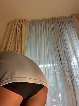 Snapshot of alejo_cute chatting on March 28, 2026, 1:45 pm alejo cute online show from March 28, 2026, 1:45 pm