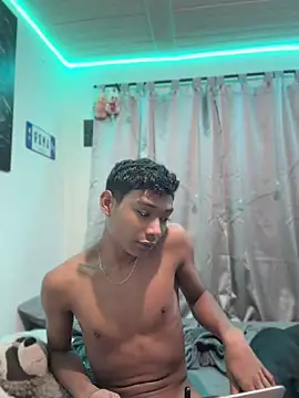 Snapshot of alejo_cute chatting on July 16, 2026, 1:41 pm alejo cute online show from July 16, 2026, 1:41 pm