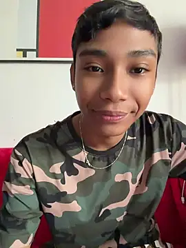 Snapshot of alejo_cute chatting on April 16, 2026, 3:13 pm alejo cute online show from April 16, 2026, 3:13 pm